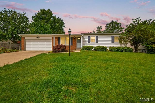 11 Denallen Drive, St Peters, MO 63376