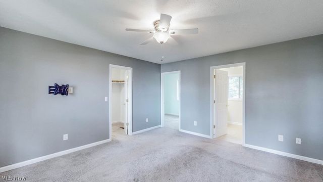 2045 Howard Street NE, Hartville, OH 44632