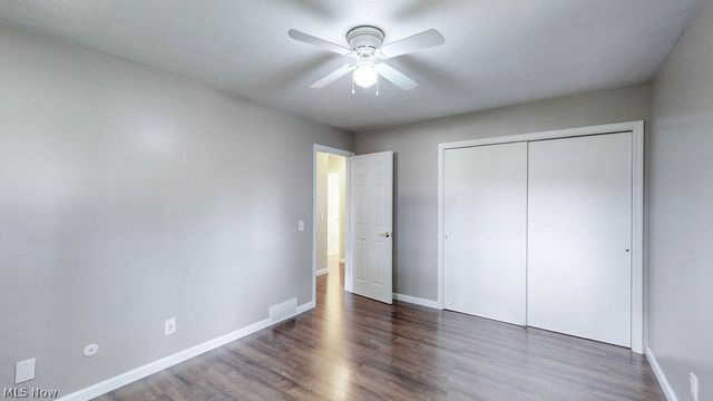 2045 Howard Street NE, Hartville, OH 44632
