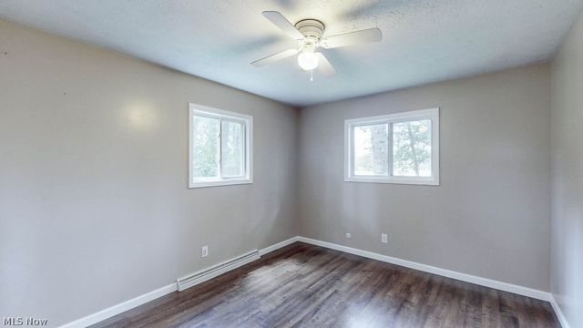 2045 Howard Street NE, Hartville, OH 44632