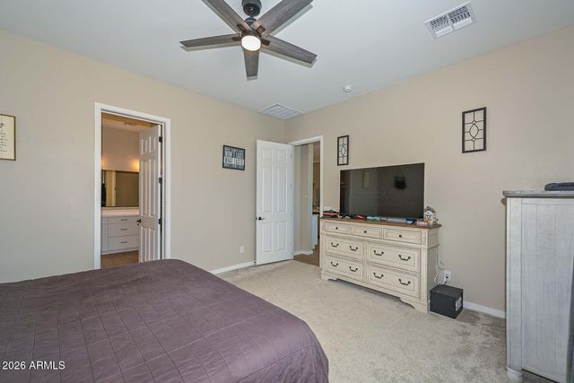17633 W RUNNING DEER Trail, Surprise, AZ 85387