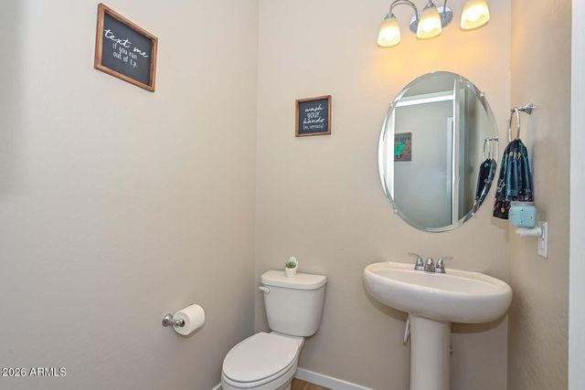 17633 W RUNNING DEER Trail, Surprise, AZ 85387