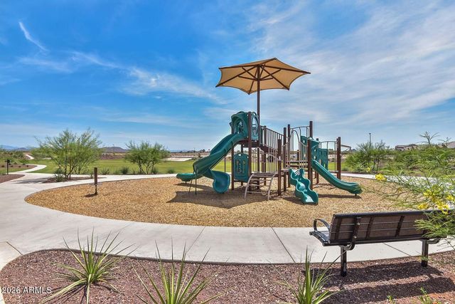 17633 W RUNNING DEER Trail, Surprise, AZ 85387
