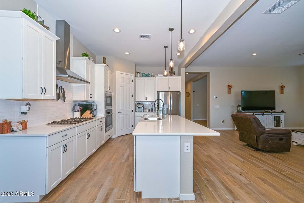 17633 W RUNNING DEER Trail, Surprise, AZ 85387 — photo 5