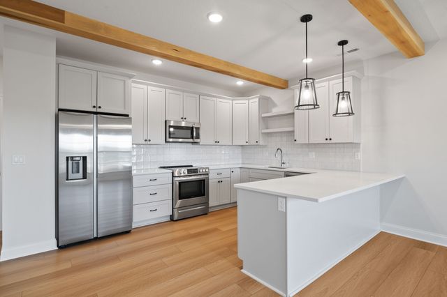 14144 Wilden Drive, Urbandale, IA 50323