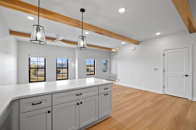 14144 Wilden Drive, Urbandale, IA 50323