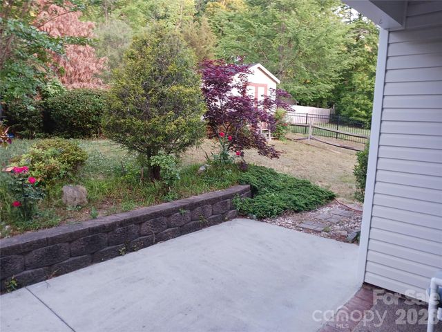 5039 Abbington Way, Belmont, NC 28012