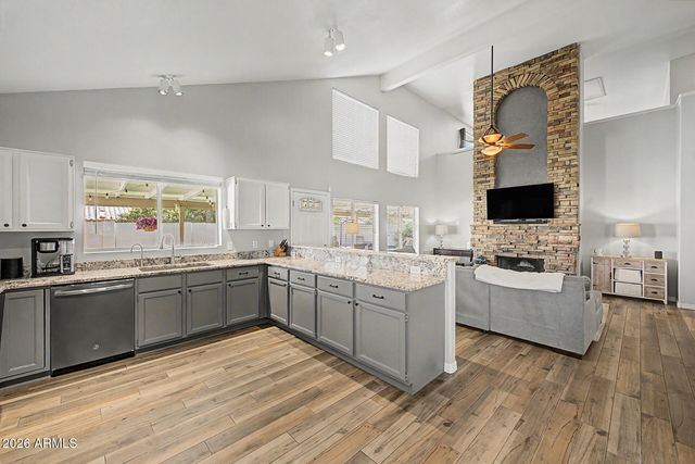 4345 W CHAMA Drive, Glendale, AZ 85310