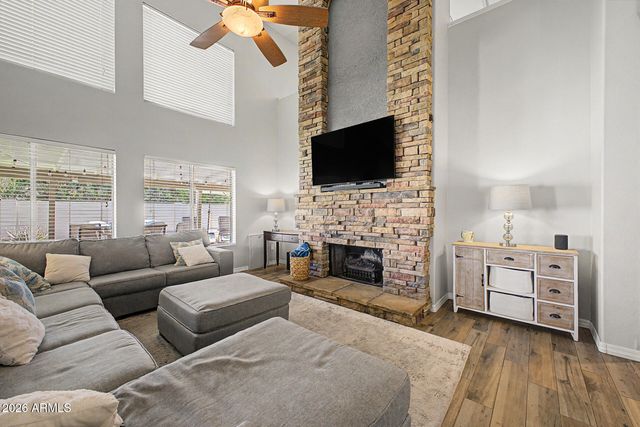 4345 W CHAMA Drive, Glendale, AZ 85310