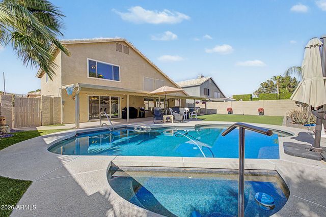 4345 W CHAMA Drive, Glendale, AZ 85310