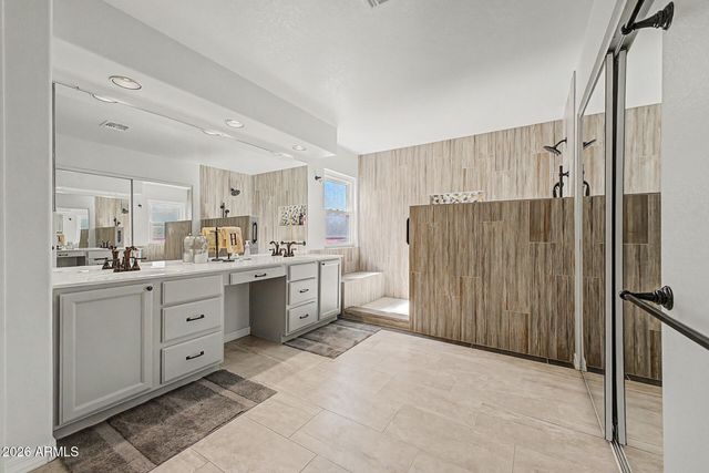4345 W CHAMA Drive, Glendale, AZ 85310