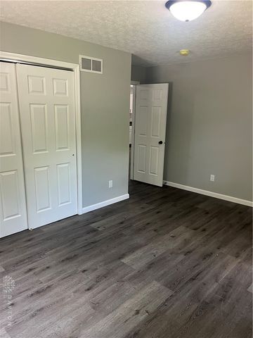 6020 Dog Leg Road, Clayton, OH 45415