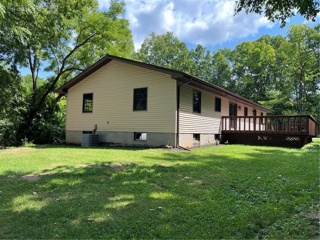6020 Dog Leg Road, Clayton, OH 45415
