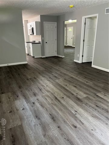 6020 Dog Leg Road, Clayton, OH 45415