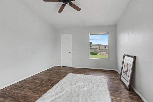 7204 Edenborough Drive, Oklahoma City, OK 73132