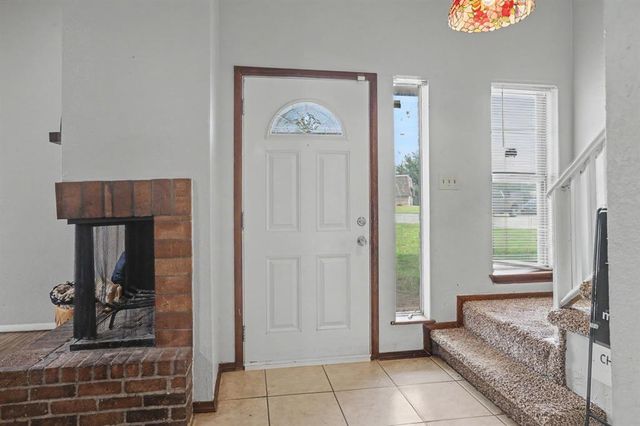 7204 Edenborough Drive, Oklahoma City, OK 73132