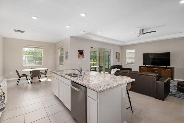 4940 NW 39TH LOOP, Ocala, FL 34482