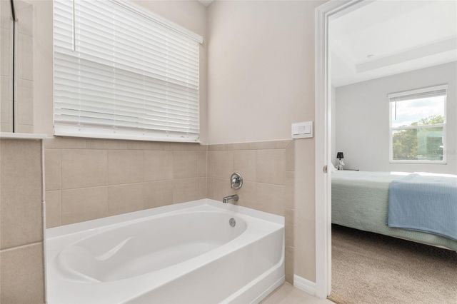 4940 NW 39TH LOOP, Ocala, FL 34482