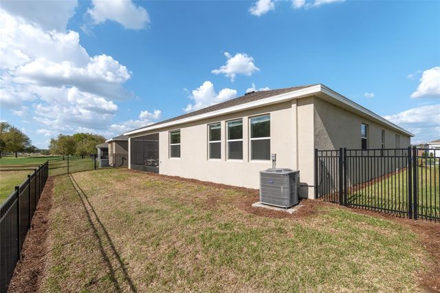 4940 NW 39TH LOOP, Ocala, FL 34482