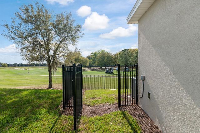 4940 NW 39TH LOOP, Ocala, FL 34482