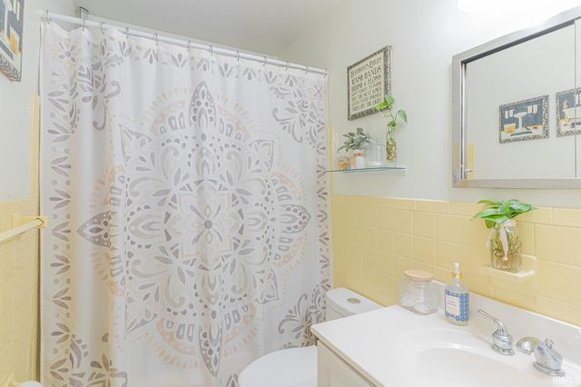19275 Wedgewood Drive, South Bend, IN 46637