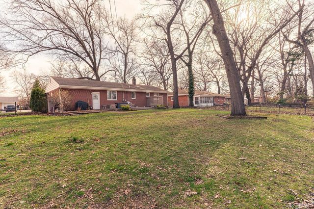 19275 Wedgewood Drive, South Bend, IN 46637