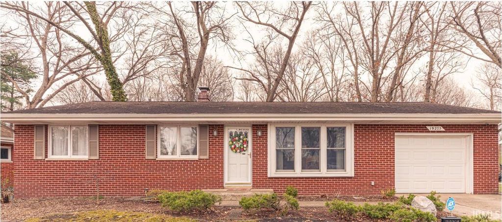19275 Wedgewood Drive, South Bend, IN 46637