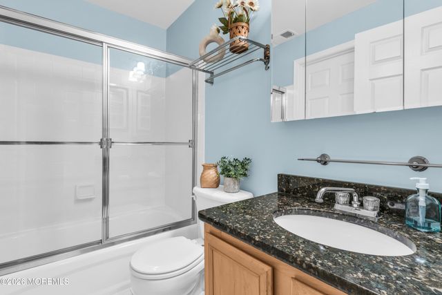 1029 Wedgewood Circle, Middletown, NJ 07718