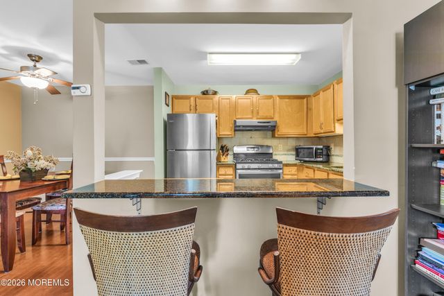 1029 Wedgewood Circle, Middletown, NJ 07718