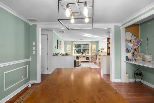 65 Captain Kendrick Dr, Chatham, MA 02633