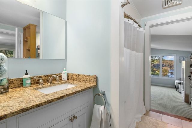 65 Captain Kendrick Dr, Chatham, MA 02633
