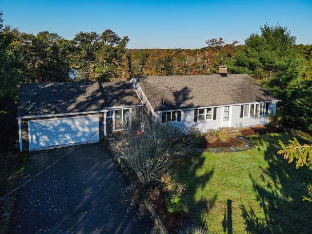 65 Captain Kendrick Dr, Chatham, MA 02633