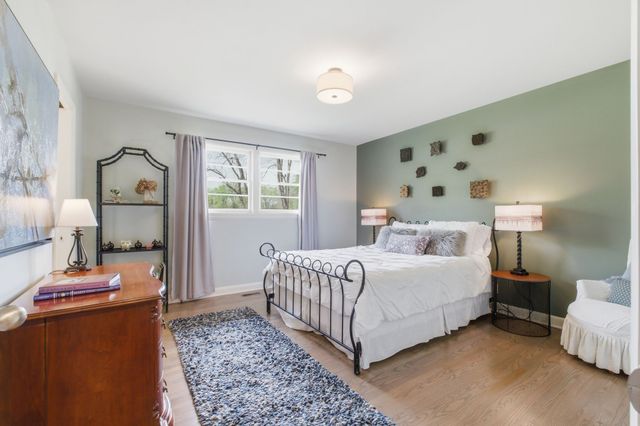 1014 Foxwood Dr, Nashville, TN 37215