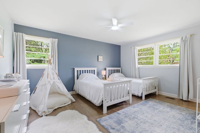 1014 Foxwood Dr, Nashville, TN 37215