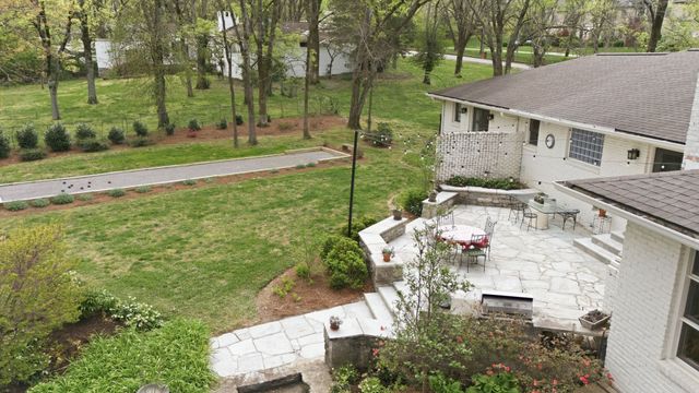 1014 Foxwood Dr, Nashville, TN 37215