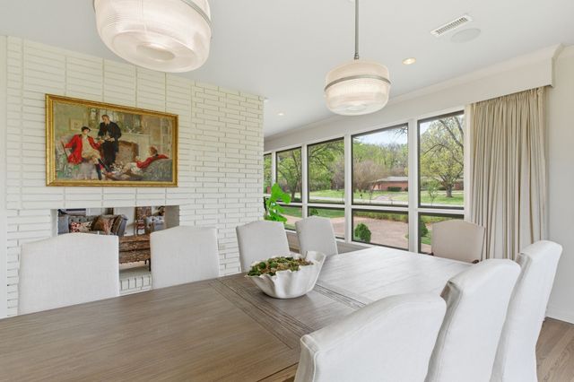 1014 Foxwood Dr, Nashville, TN 37215