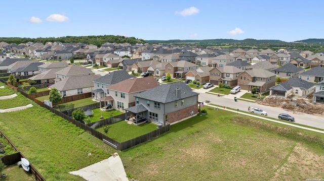 139 E FLOWING RIVER DR, Boerne, TX 78006