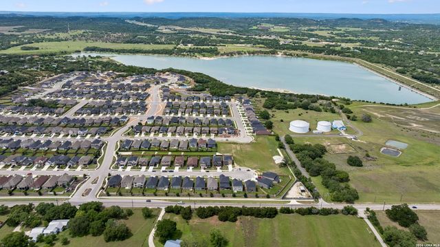 139 E FLOWING RIVER DR, Boerne, TX 78006