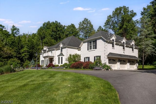 1 Chilton Rd, Chester Twp., NJ 07930