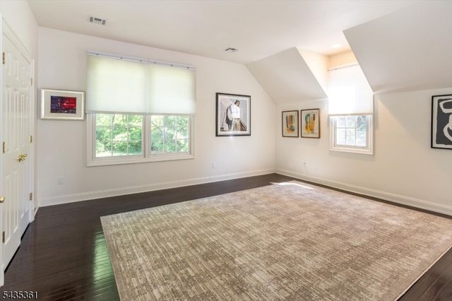 1 Chilton Rd, Chester Twp., NJ 07930