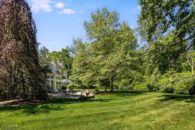 1 Chilton Rd, Chester Twp., NJ 07930