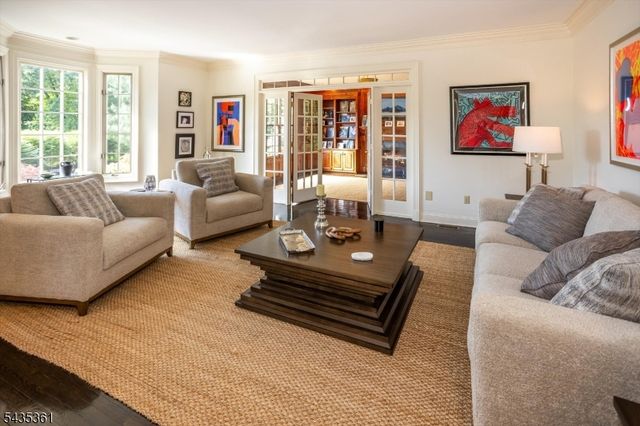 1 Chilton Rd, Chester Twp., NJ 07930