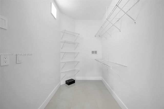 3255 NE 184th St 12410, Aventura, FL 33160