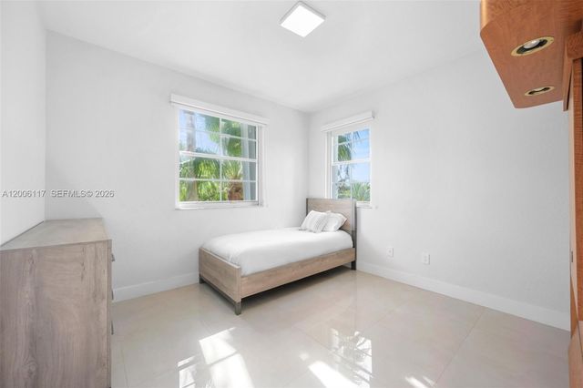 3255 NE 184th St 12410, Aventura, FL 33160