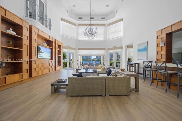 3255 NE 184th St 12410, Aventura, FL 33160