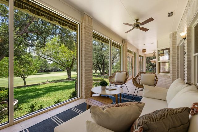 909 Porpoise ST, Austin, TX 78734