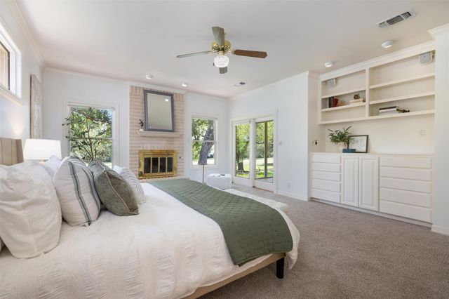 909 Porpoise ST, Austin, TX 78734
