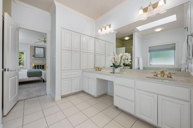 909 Porpoise ST, Austin, TX 78734