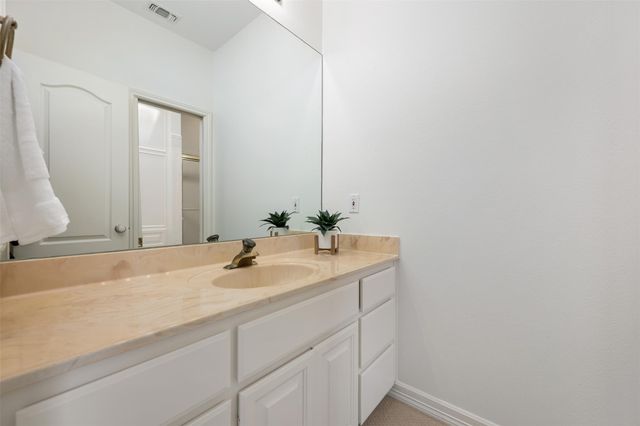 909 Porpoise ST, Austin, TX 78734