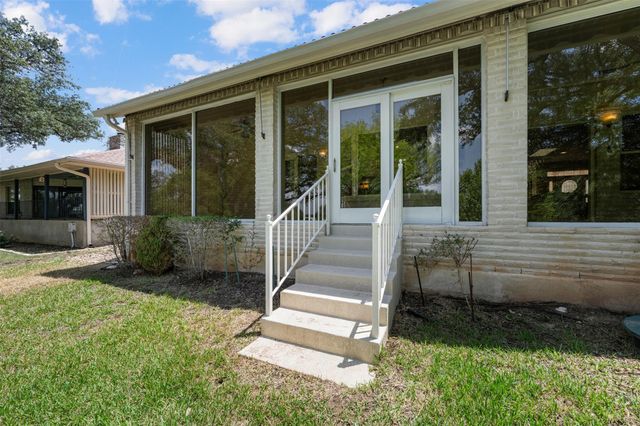 909 Porpoise ST, Austin, TX 78734